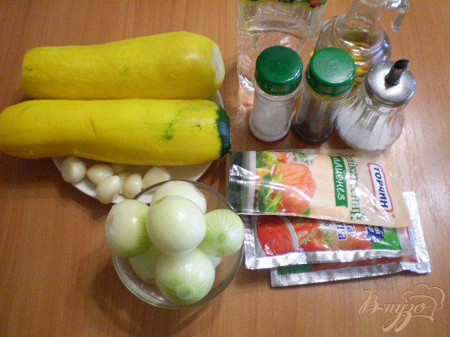 Фото приготовление рецепта: Икра кабачковая с майонезом и томатной пастой шаг №1