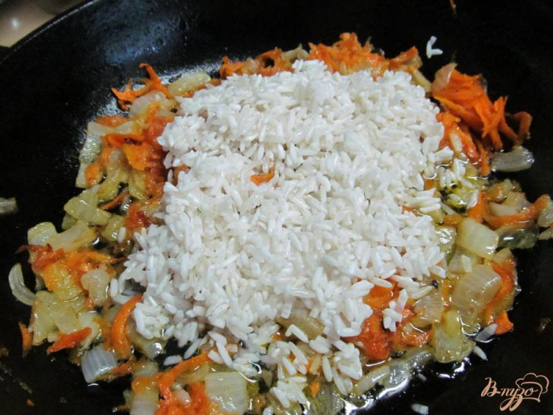 Фото приготовление рецепта: Фаршированные перцы запеченные с овощами шаг №3