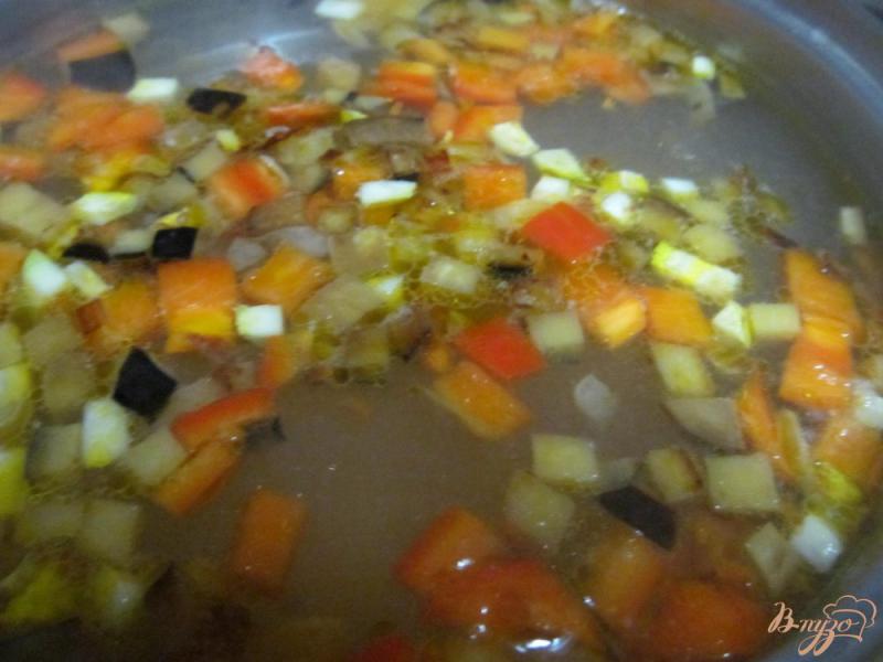 Фото приготовление рецепта: Овощной суп с фрикаделькам и пастой орзо шаг №5