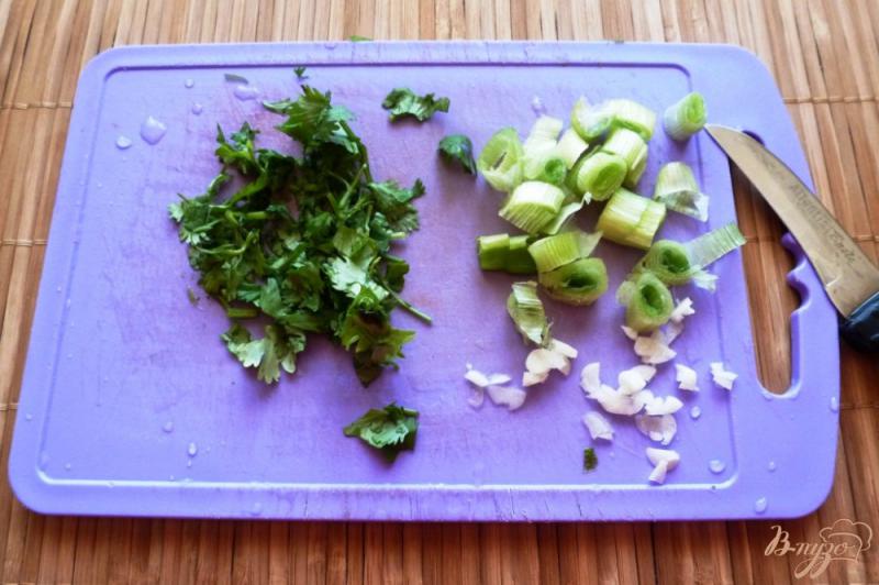 Фото приготовление рецепта: Молодая картошка с зеленью в микроволновке шаг №2