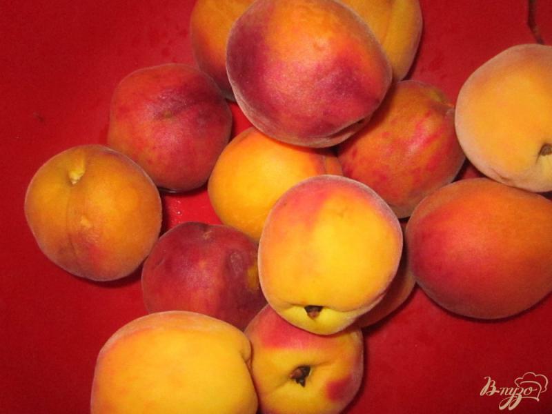 Фото приготовление рецепта: Персики консервированные  половинками шаг №1
