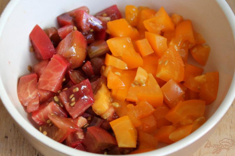 Фото приготовление рецепта: Закуска из баклажан с помидорами и перцем шаг №2