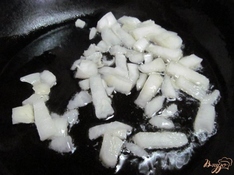 Фото приготовление рецепта: Запеканка из картофеля с фаршем и грибами шаг №1
