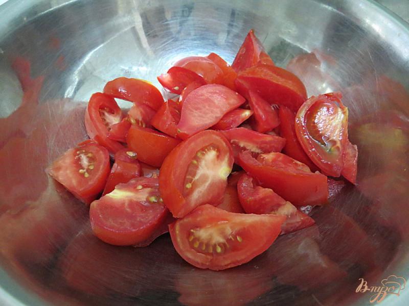 Фото приготовление рецепта: Салат со стручковой фасолью и помидорами шаг №5
