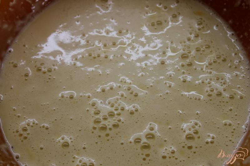 Фото приготовление рецепта: Свекольные блины со сливами и сгущенным молоком шаг №1