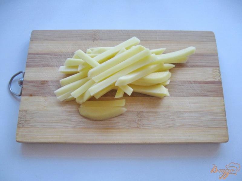 Фото приготовление рецепта: Жареный картофель с капустой шаг №1