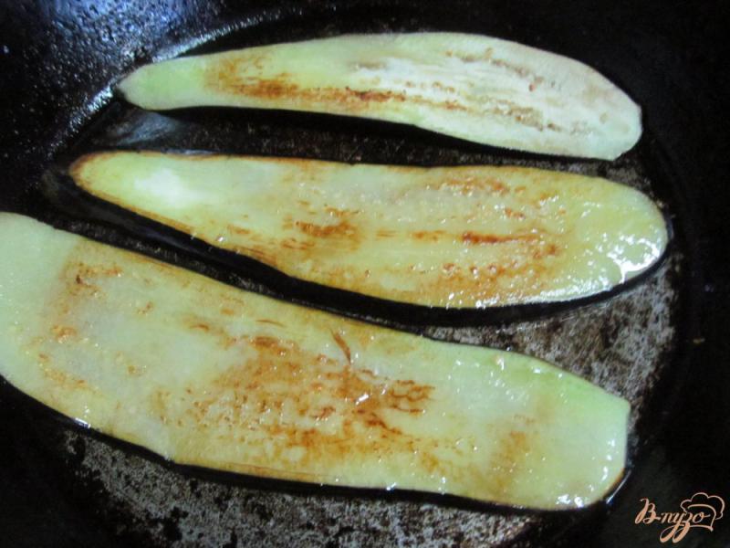 Фото приготовление рецепта: Закуска из баклажана с начинкой шаг №2