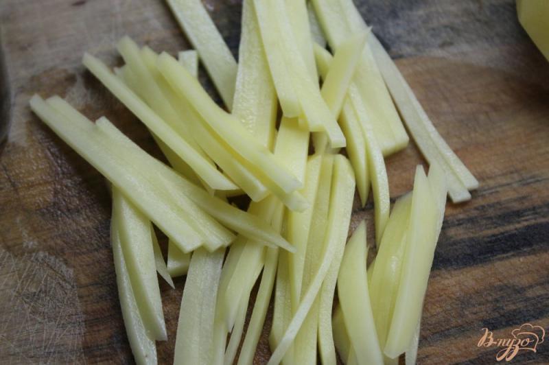 Фото приготовление рецепта: Картофель - пай со сметанным соусом шаг №1