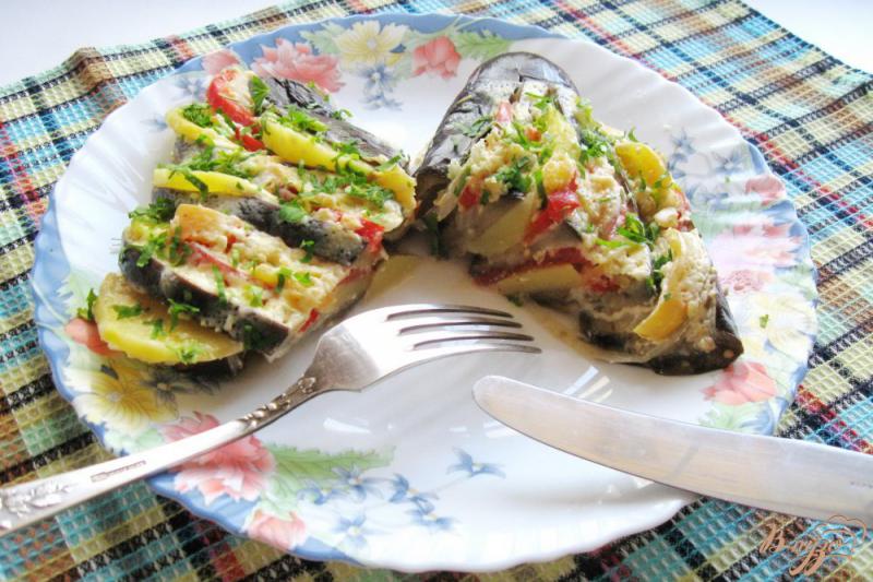 Фото приготовление рецепта: Баклажаны с овощами под соусом шаг №11