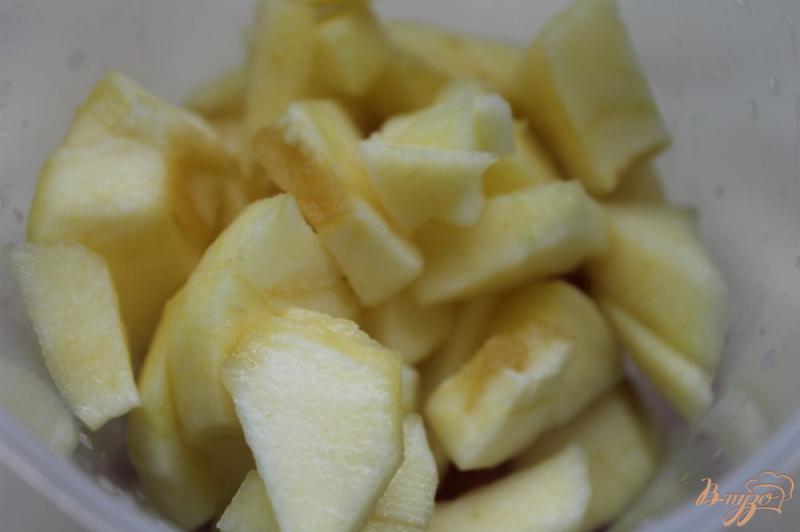 Фото приготовление рецепта: Смузи арбуз - яблоко шаг №3