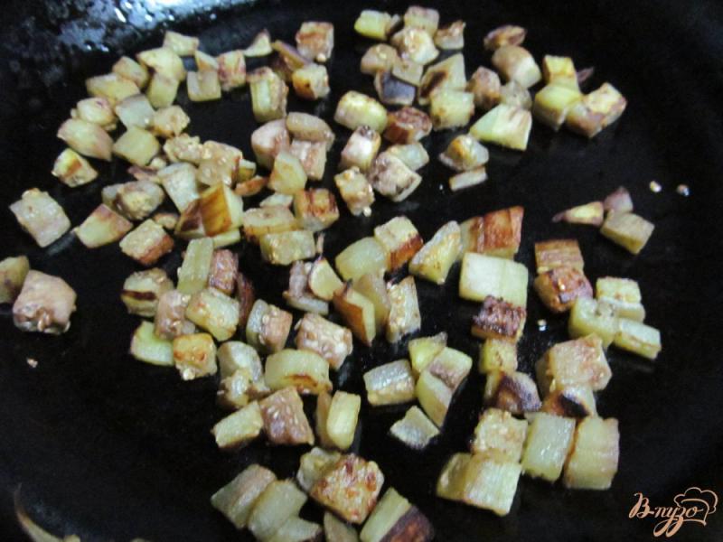 Фото приготовление рецепта: Салат с баклажаном и свининой шаг №2