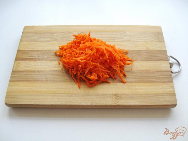 Фото приготовление рецепта: Макароны по - флотски с отварным, куриным мясом, морковкой и томатом шаг №3