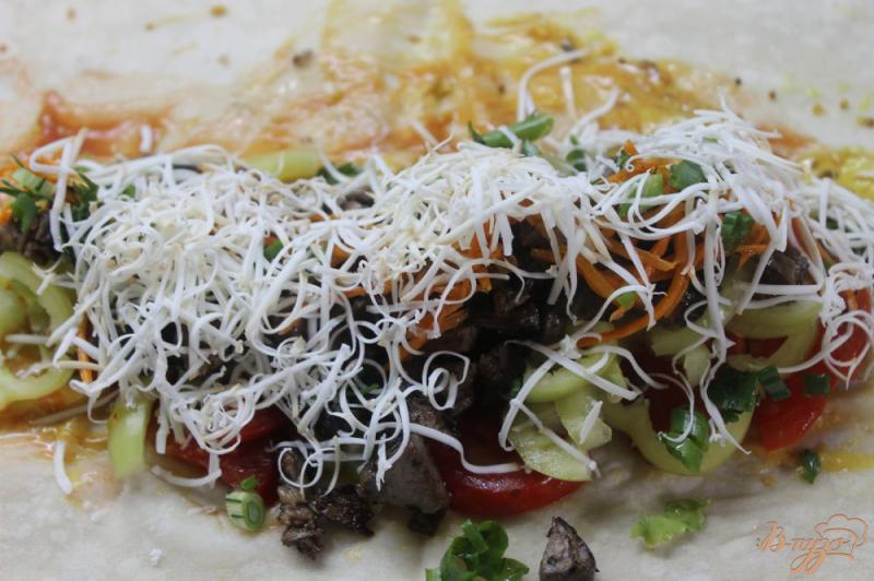 Фото приготовление рецепта: Шаурма с овощами и телятиной шаг №7