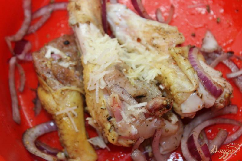 Фото приготовление рецепта: Картофель запеченный с куриными крыльями в рукаве шаг №4