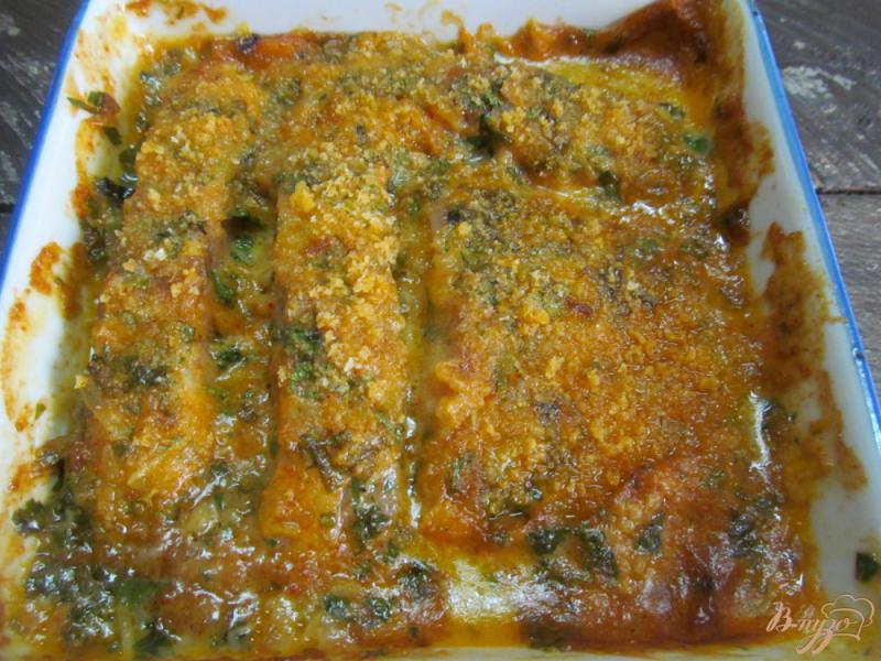 Фото приготовление рецепта: Рыба под сырной шубой шаг №5