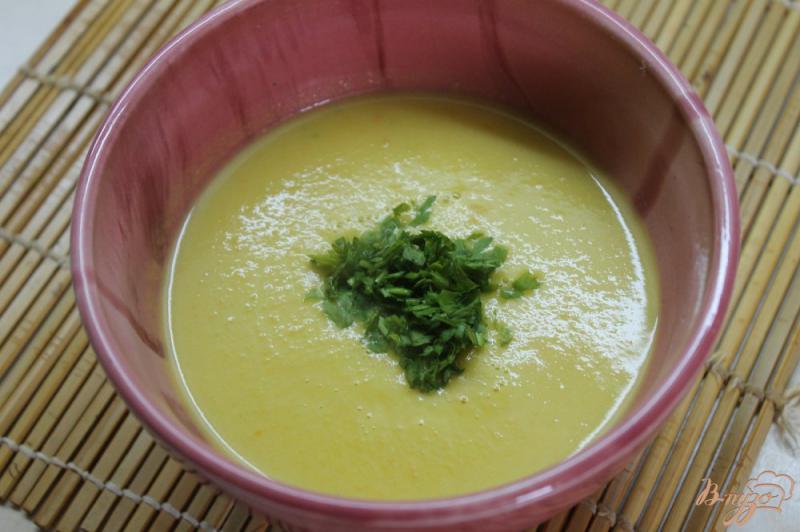 Фото приготовление рецепта: Суп пюре из тыквы и цуккини шаг №7