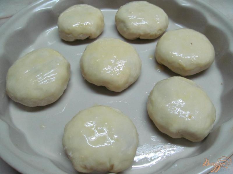 Фото приготовление рецепта: Духовые булочки с мясом шаг №8