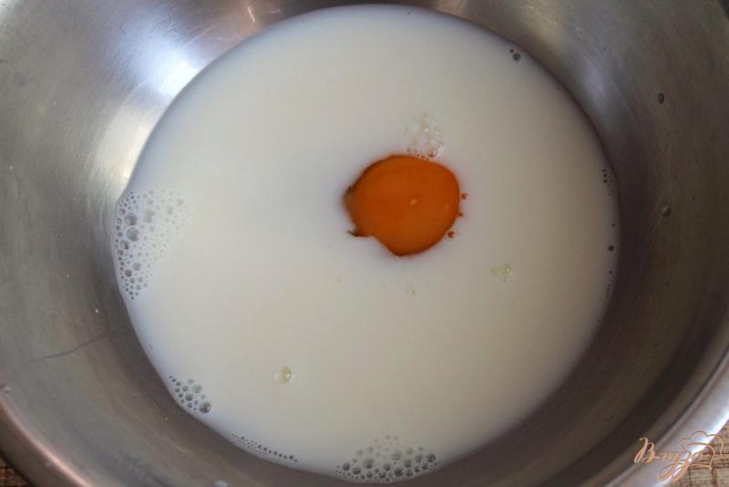Фото приготовление рецепта: Блины на молоке с ароматом ванили и отрубями шаг №1