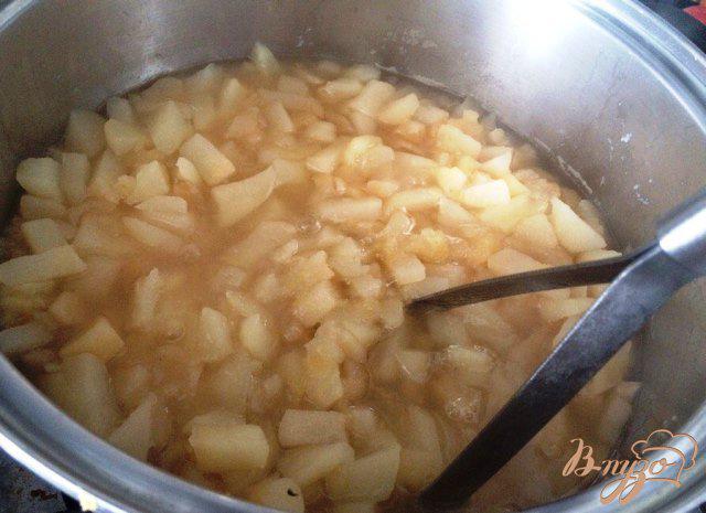 Фото приготовление рецепта: Яблочно - грушевое пюре для маленьких шаг №4