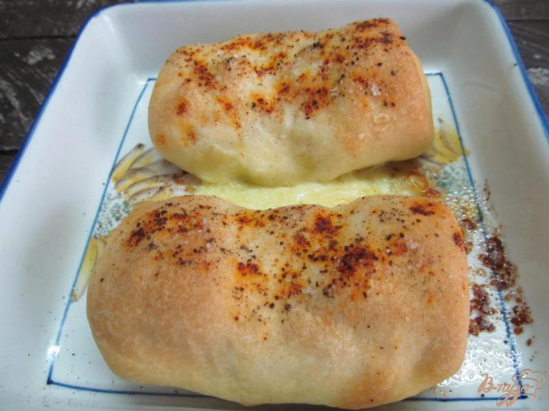 Фото приготовление рецепта: Пирожки с начинкой из жареного яйца шаг №12