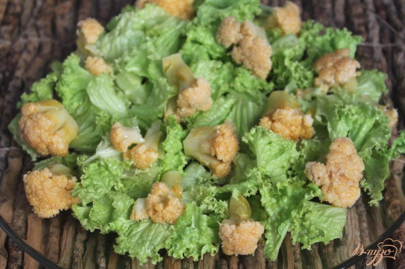 Фото приготовление рецепта: Салат с цветной капустой и помидорами черри шаг №2