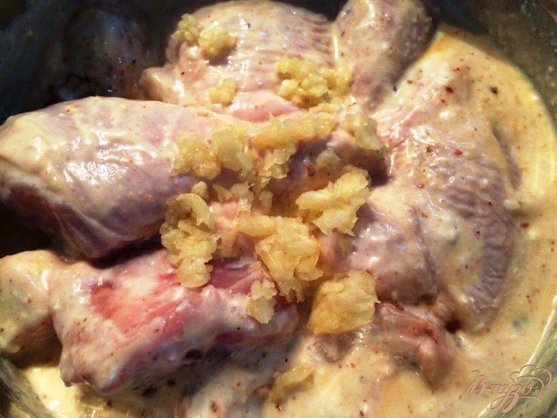 Фото приготовление рецепта: Курица  в кефирно-соевом маринаде шаг №4