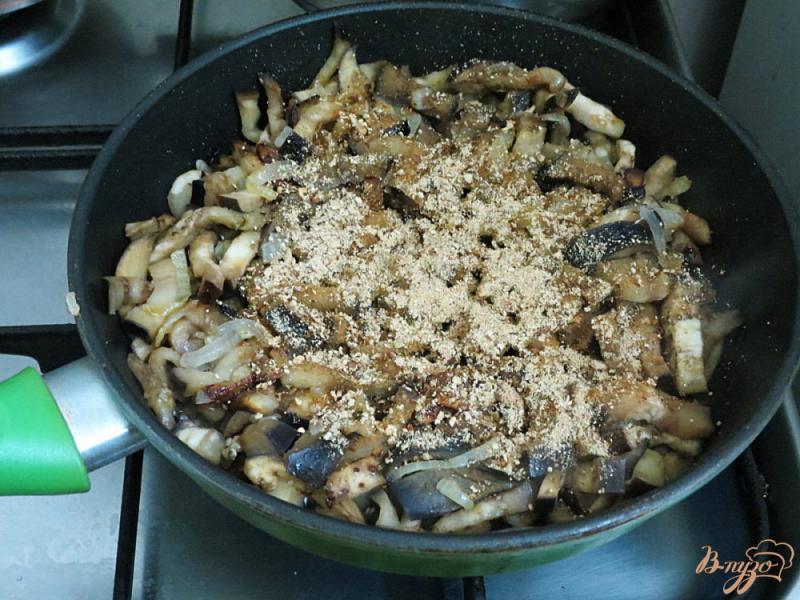 Фото приготовление рецепта: Баклажаны в сметанном соусе шаг №7