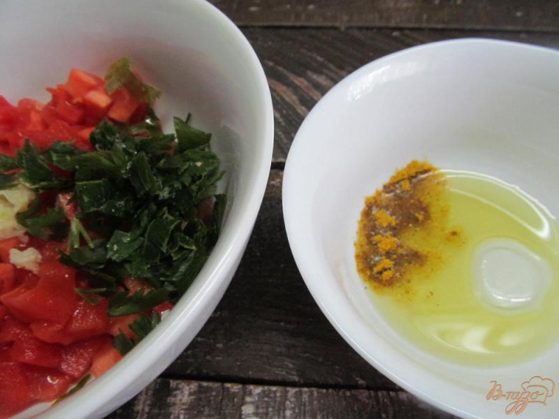 Фото приготовление рецепта: Марокканский салат из томатов шаг №2