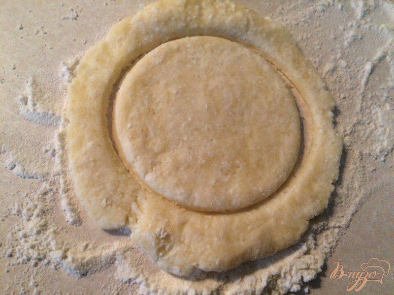 Фото приготовление рецепта: Печенье из творожного теста с сахаром шаг №5