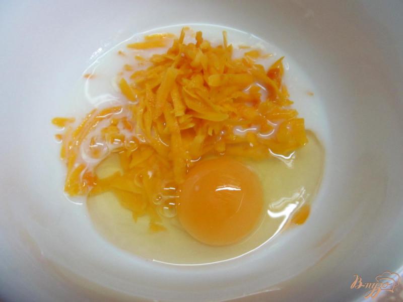 Фото приготовление рецепта: Завтрак из яйца с тыквой шаг №3