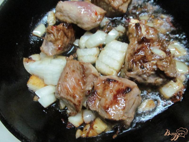 Фото приготовление рецепта: Маринованная свинина с овощами шаг №3