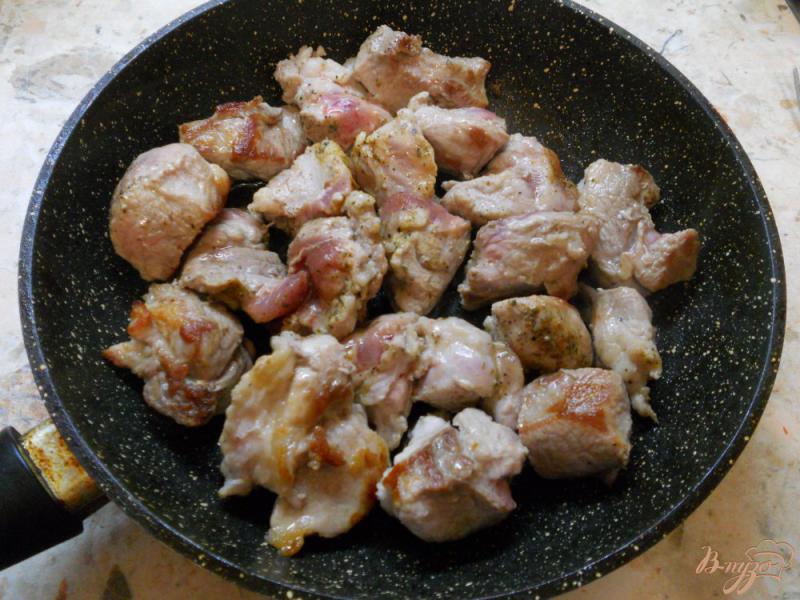 Фото приготовление рецепта: Свинина тушеная в томатно-горчичном соусе шаг №1