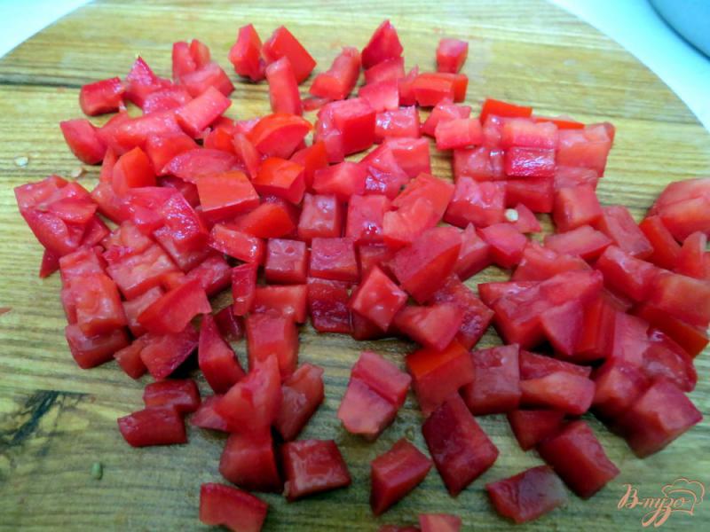 Фото приготовление рецепта: Винигрет с помидорами и салакой шаг №5