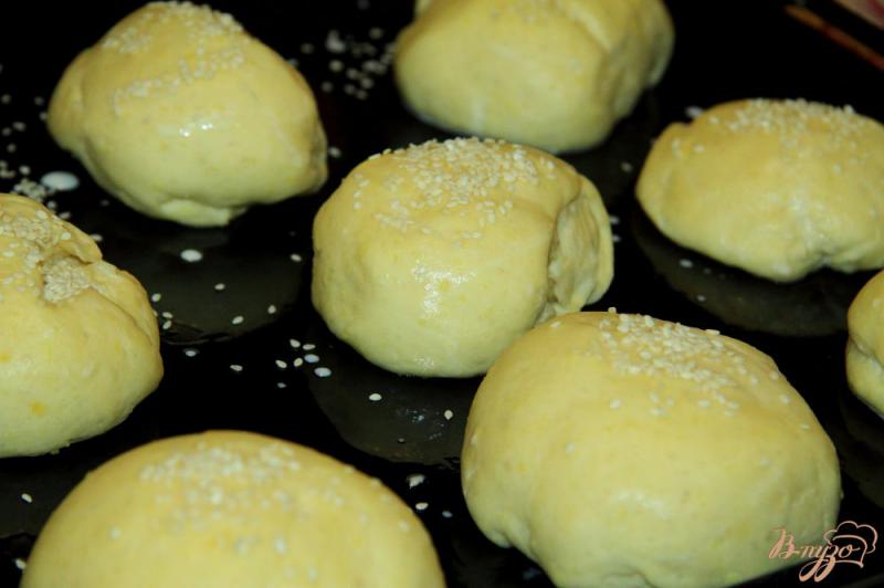 Фото приготовление рецепта: Картофельные булочки с кунжутом шаг №8