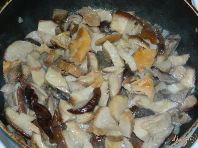 Фото приготовление рецепта: Салат с грибами и ананасами шаг №1