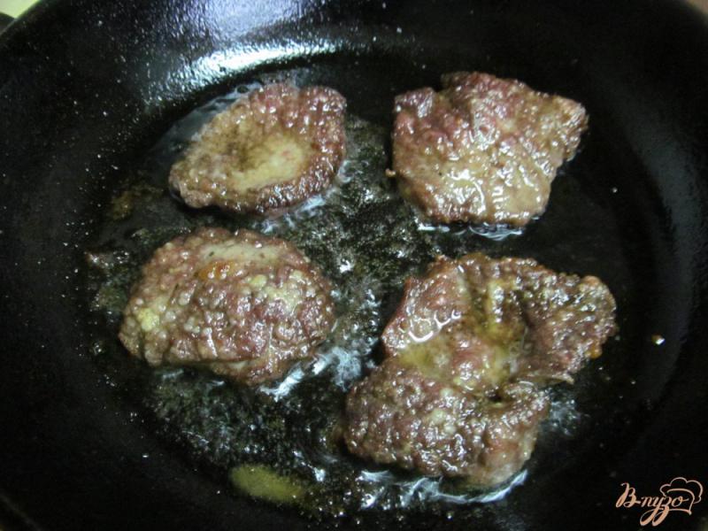 Фото приготовление рецепта: Отбивные из баранины с сметанном соусе шаг №3
