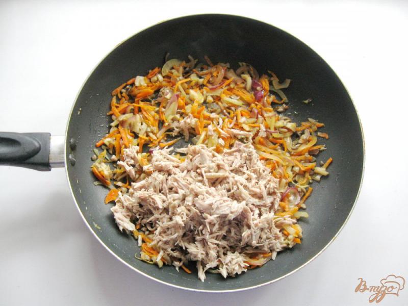 Фото приготовление рецепта: Запеканка из макарон с мясом и грибами шаг №5
