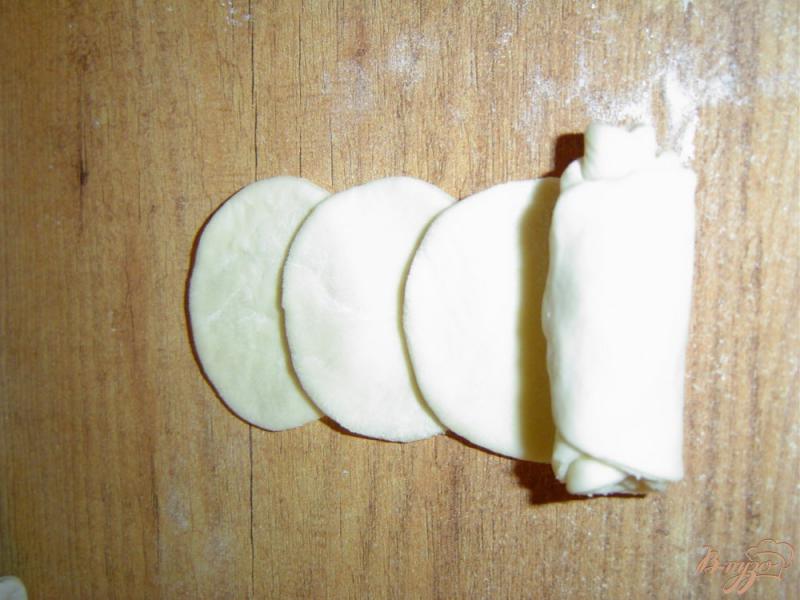 Фото приготовление рецепта: Пирог с прессованным яблочным повидлом «Сердечный » шаг №3
