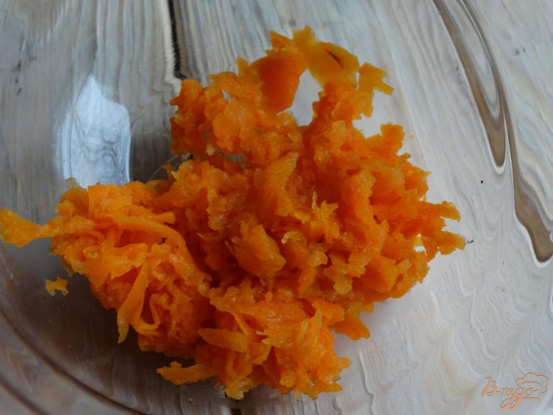 Фото приготовление рецепта: Морковно-сырная бутербродная намазка шаг №1