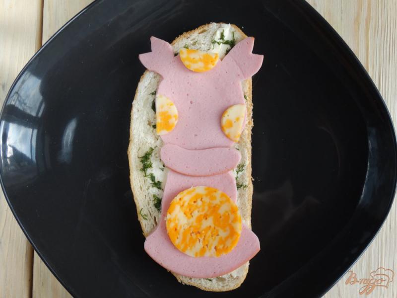 Фото приготовление рецепта: Детский бутерброд Лунтик шаг №4