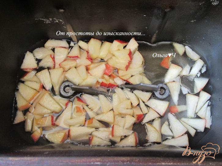 Фото приготовление рецепта: Яблочный хлеб с овсяными отрубями шаг №1