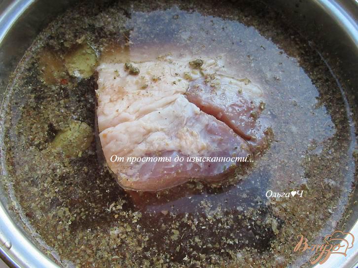 Фото приготовление рецепта: Запеченная пряная свинина шаг №2