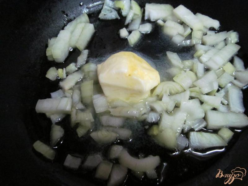 Фото приготовление рецепта: Куриные тефтели с сыром «янтарь» шаг №4