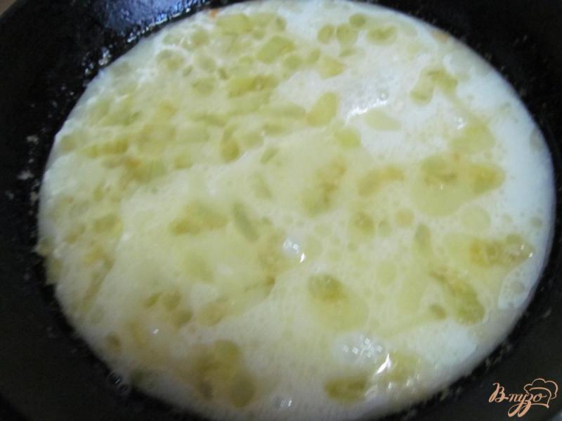 Фото приготовление рецепта: Куриные тефтели с сыром «янтарь» шаг №5