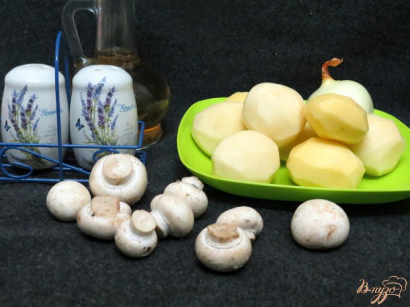 Фото приготовление рецепта: Деруны с грибным припёком шаг №1