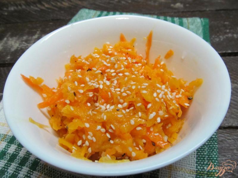 Фото приготовление рецепта: Морковный салат с тыквой шаг №4