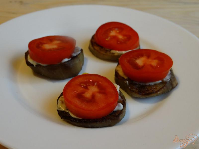 Фото приготовление рецепта: Закуска с баклажанами и грибами шаг №5