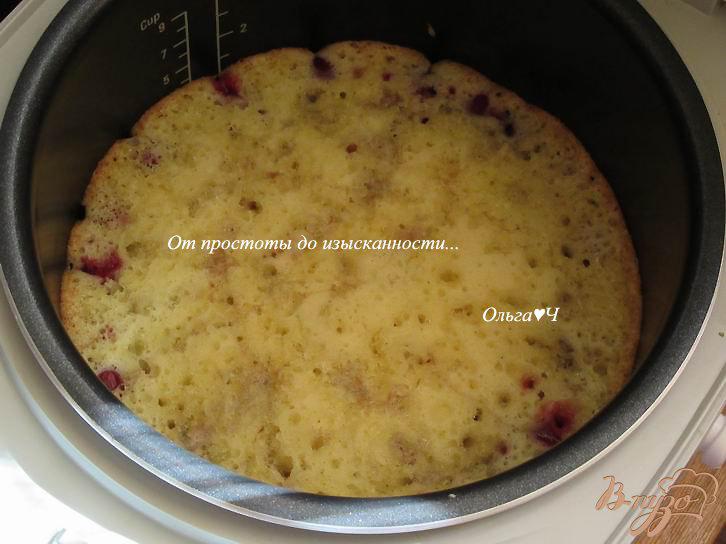 Фото приготовление рецепта: Простейший пирог с вишней шаг №5