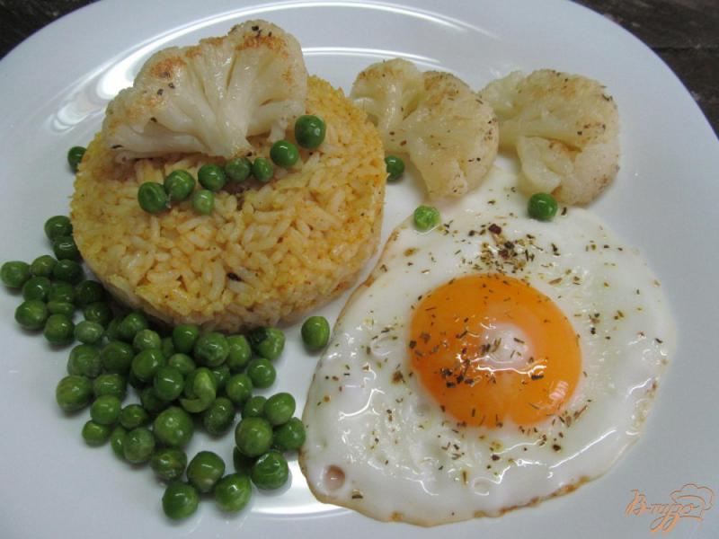 Фото приготовление рецепта: Рисовая запеканка с цветной капустой шаг №5