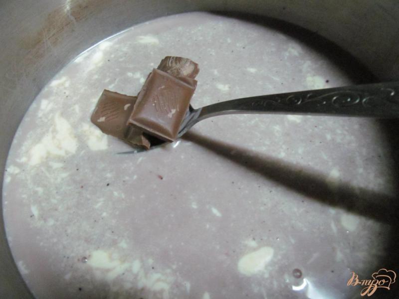 Фото приготовление рецепта: Шоколадный крем с малиной шаг №2